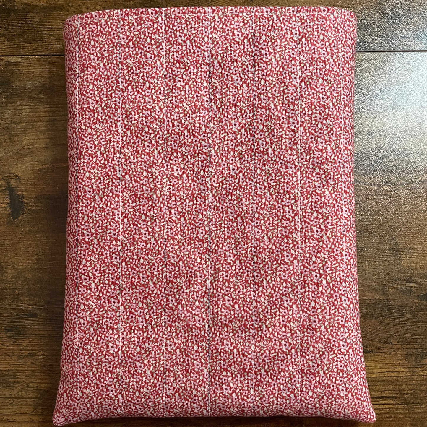 Red Ditsy Floral Quilted Book Sleeve, Padded Book Protector